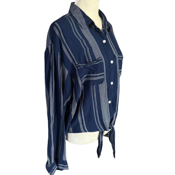 So blue and white striped collared long sleeve button down tie front shirt XL - Picture 2 of 9